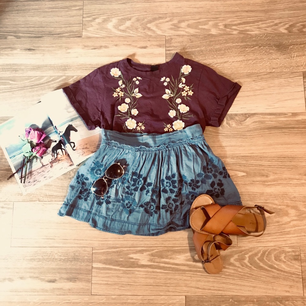 AE Embroidered Skirt